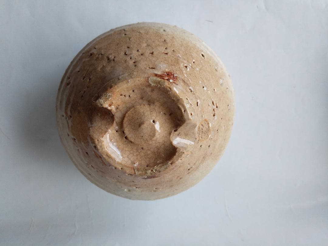 萩茶碗 小萩窯 厚東建信 作 萩焼 共箱 共布 茶道具 抹茶碗 美品 です。