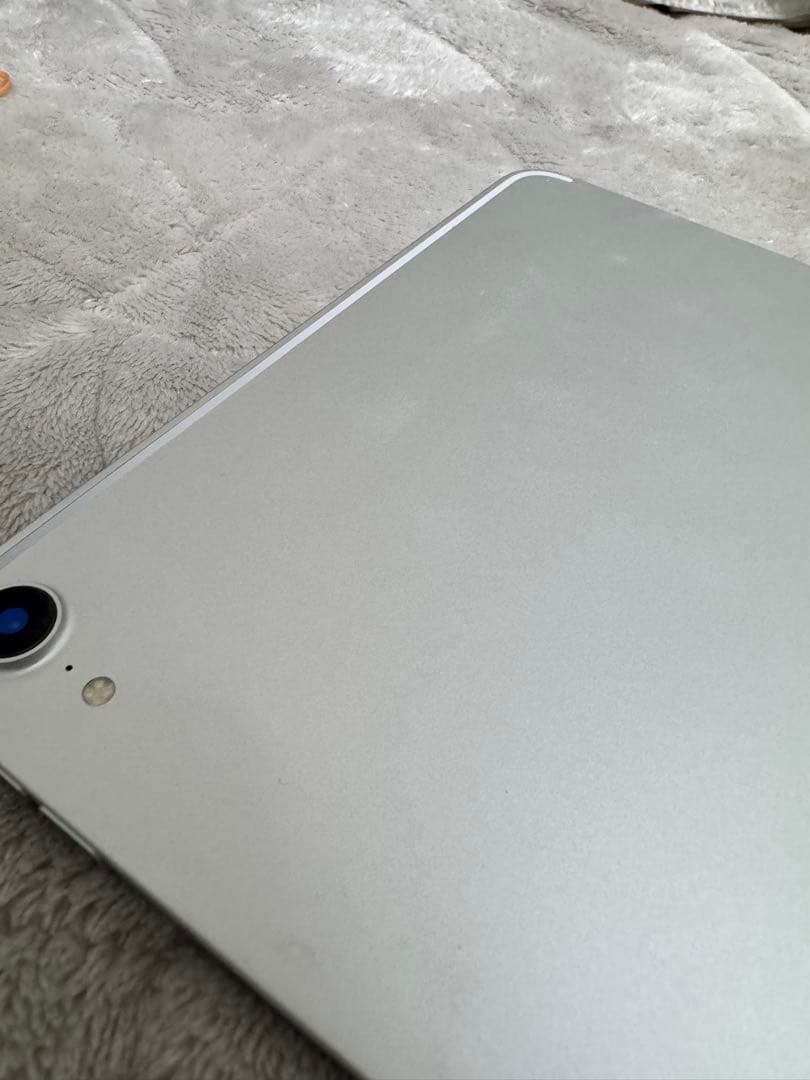 iPad pro 11インチ第1世代Logicoolキーボード・タッチペン付き